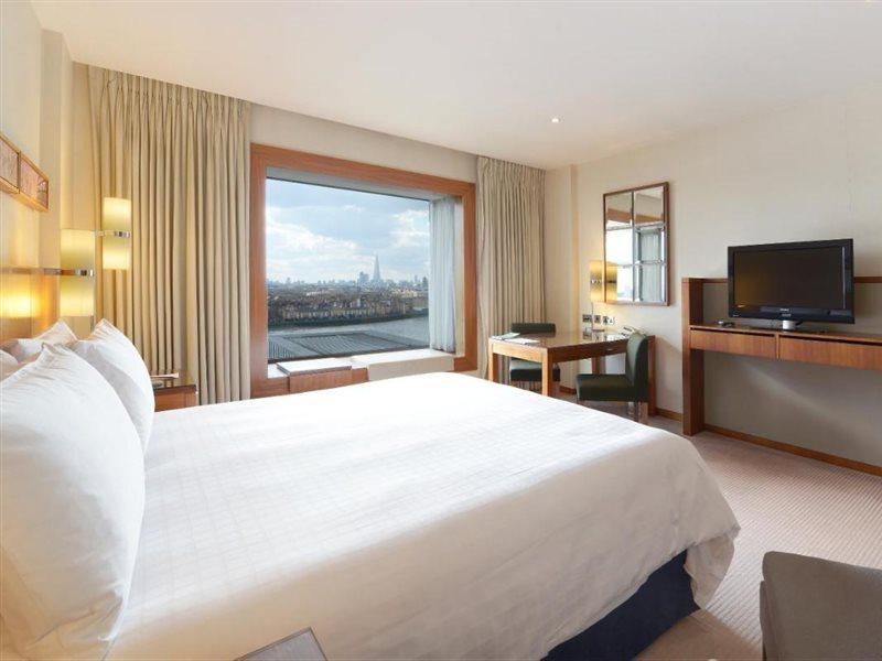 Canary Riverside Plaza Hotel London Ngoại thất bức ảnh A room at the InterContinental London - The O2