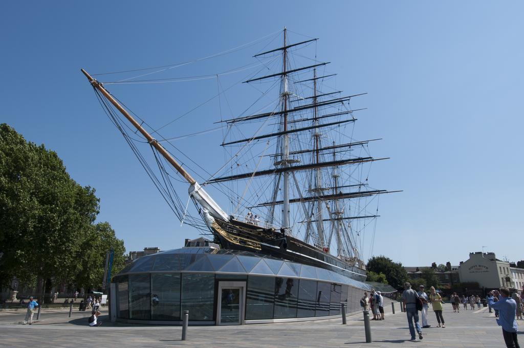 Canary Riverside Plaza Hotel London Ngoại thất bức ảnh The Cutty Sark at Greenwich
